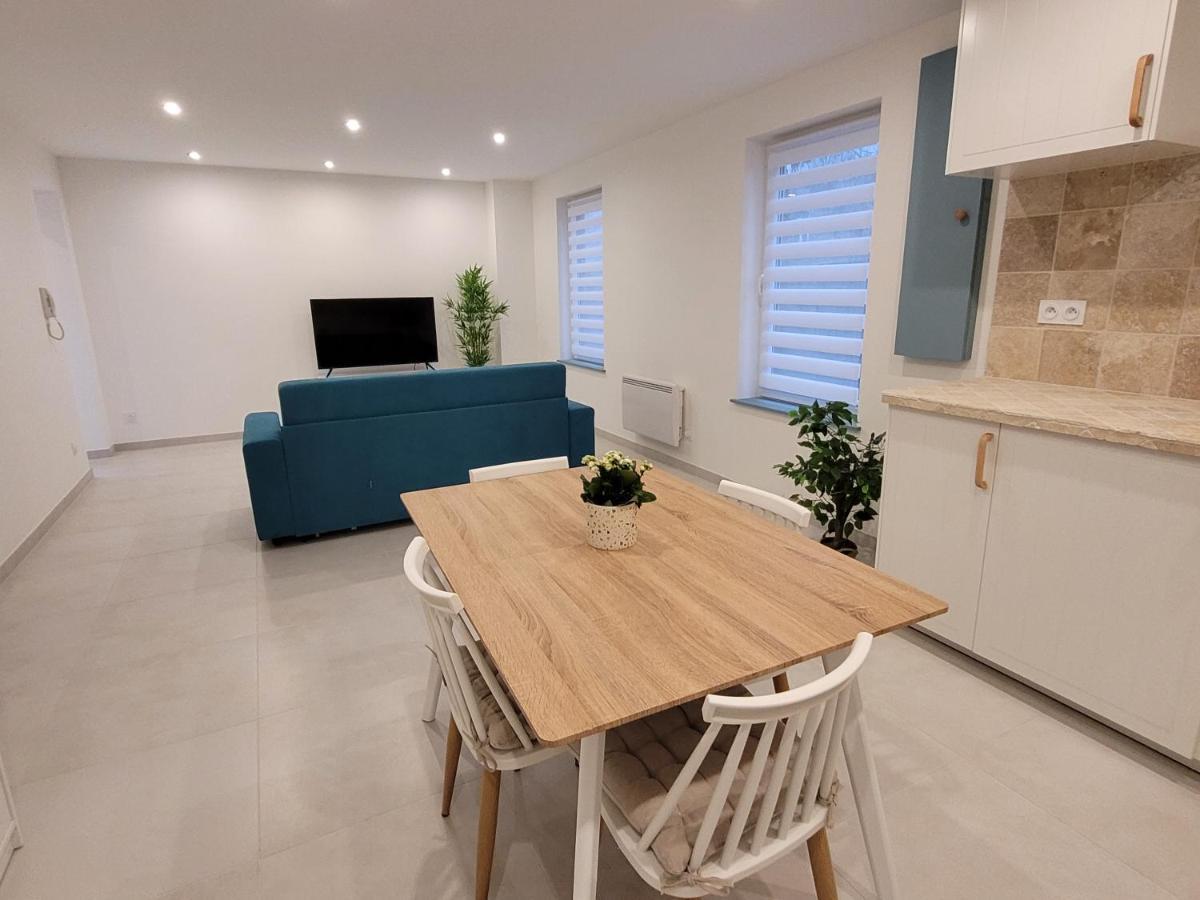 Il Vialetto, Appartement Capri, Spacieux, Tout Confort, Au Calme Jeumont Kültér fotó